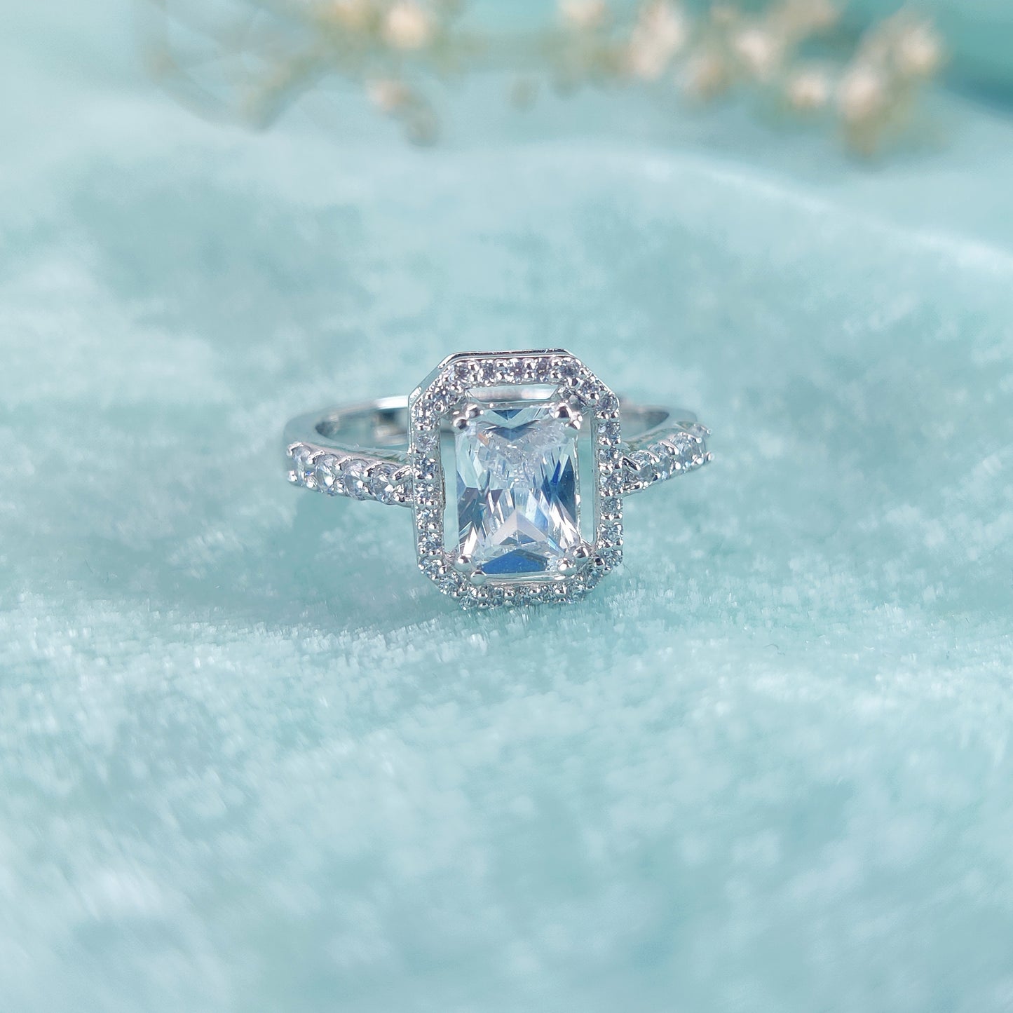 Celestique Spark Solitaire Ring