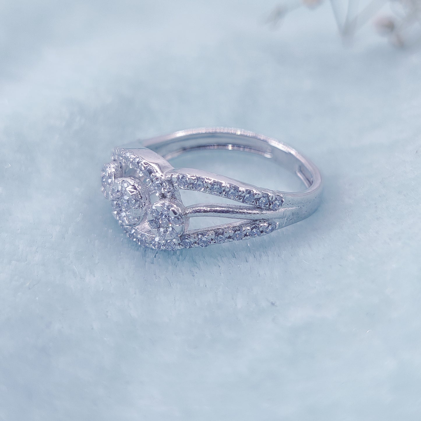 Crown Row Sparkle Ring