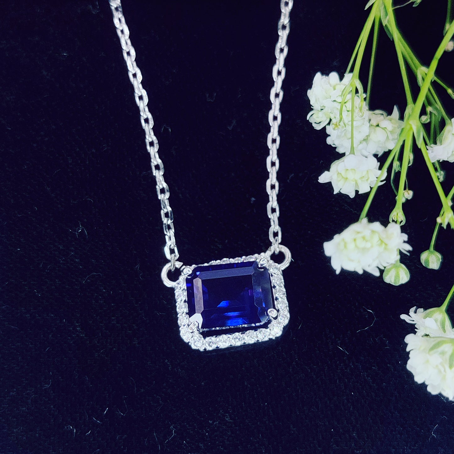 Midnight Temptation Pendant