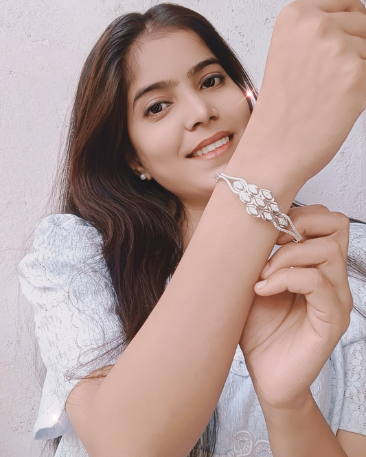 Graceful Bloom Silver Bracelet