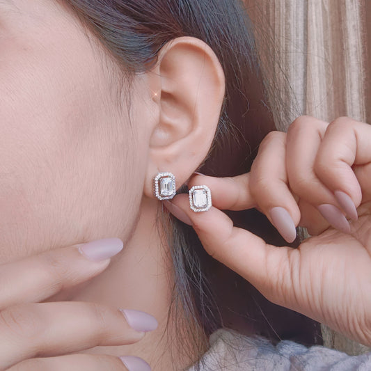 Imperial Glow Stud Earrings