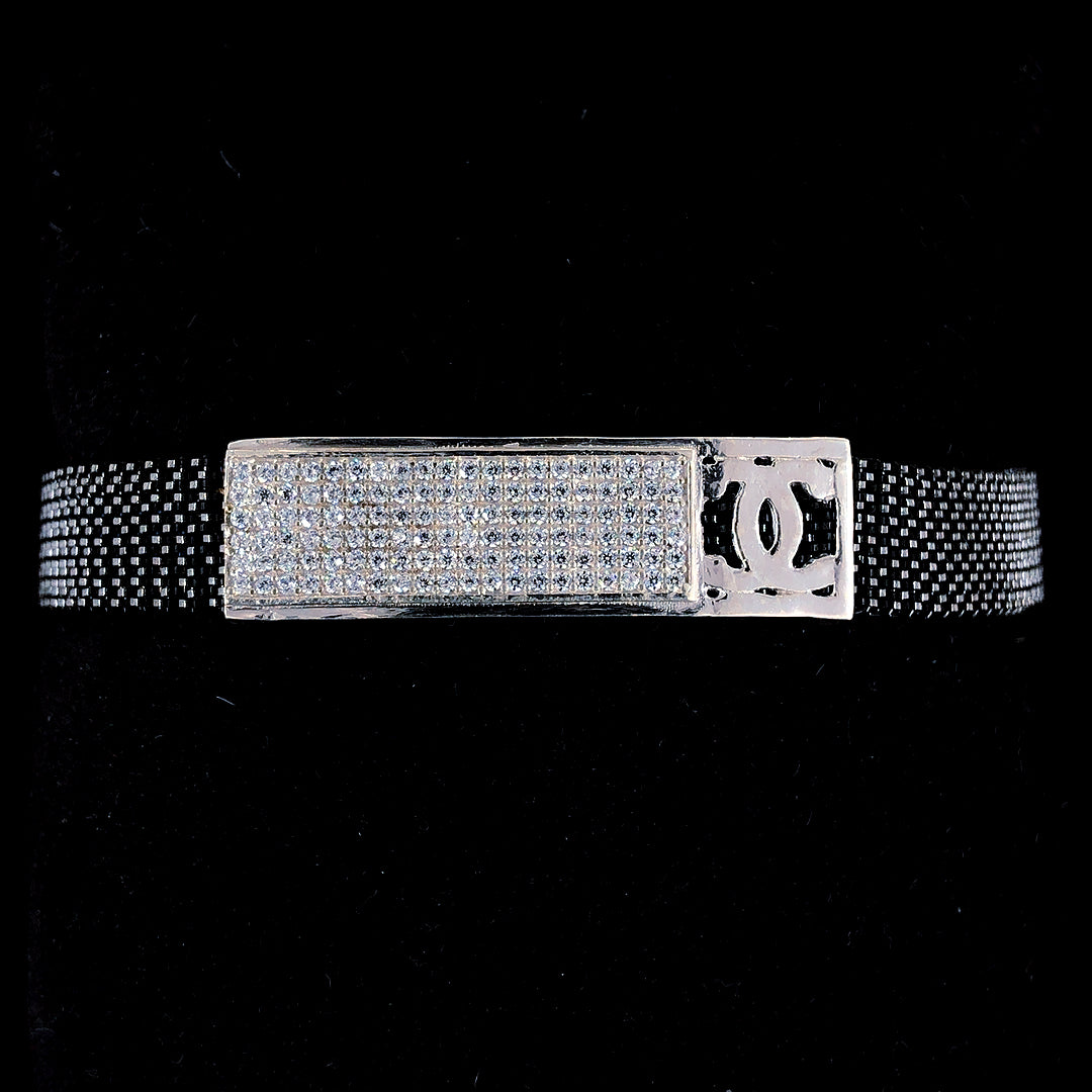 Chic Emblem Adjustable Bracelet