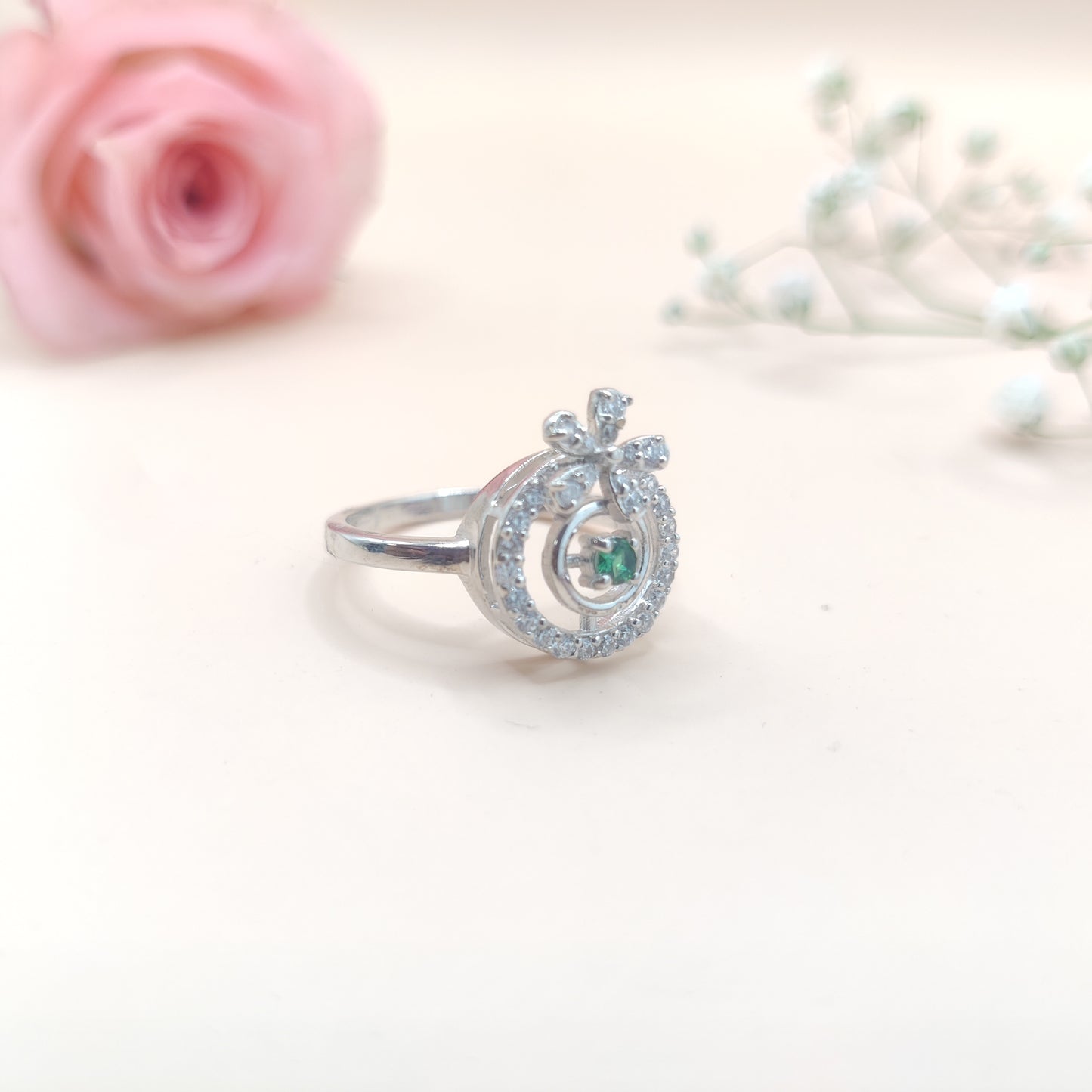 Twinkling Magic Floral Silver Ring