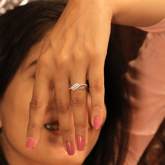 Radiant Lumina Stylish Knot Silver Ring