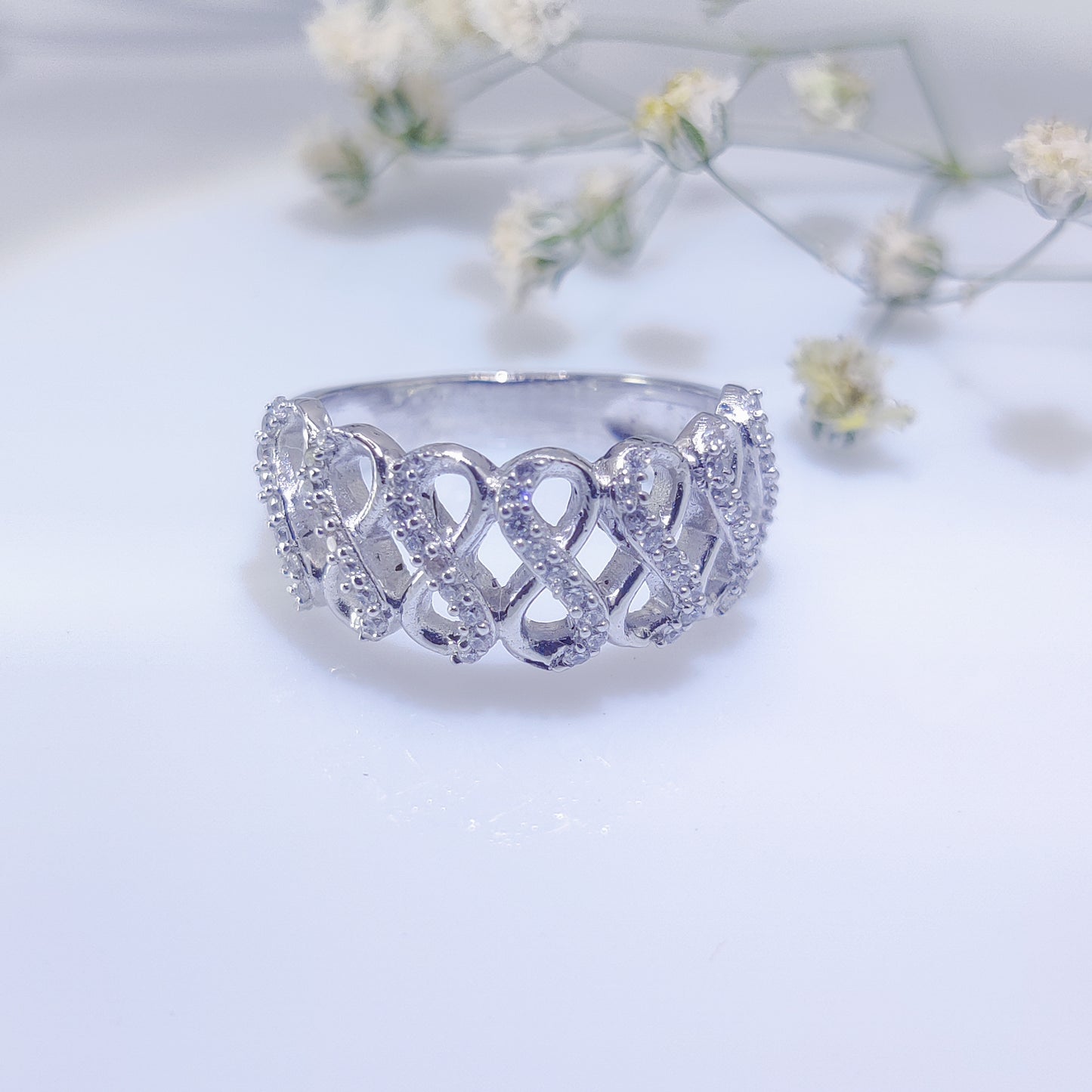 Infinite Bond Couple Rings