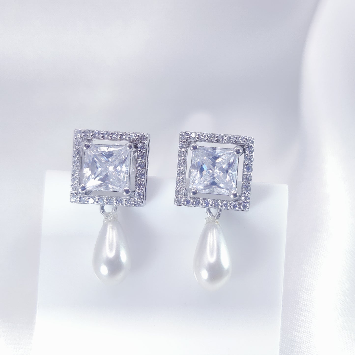 Royal Luxe Stud Earrings