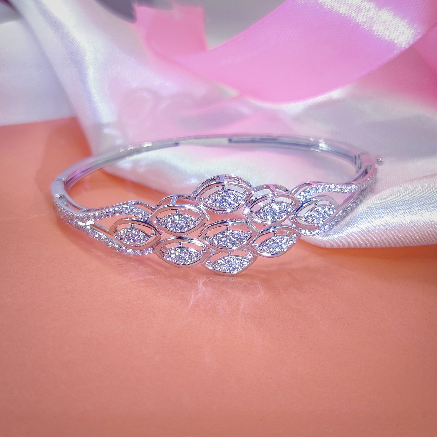 Graceful Bloom Silver Bracelet