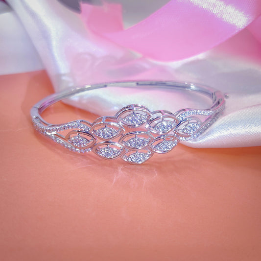 Graceful Bloom Silver Bracelet