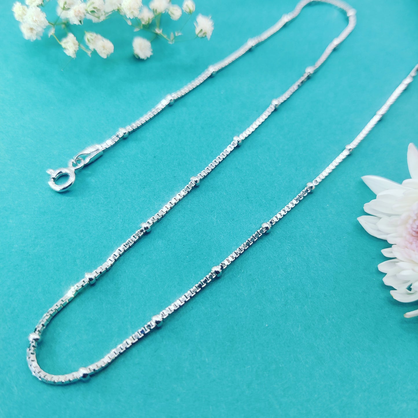 Radiant Sparkle Silver Chain