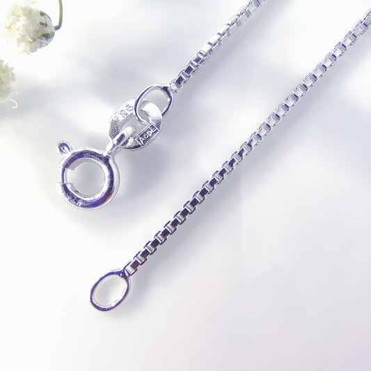 Eternal Glow Silver Chain