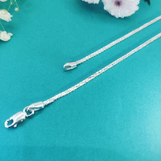 Radiant Twist Silver Chain