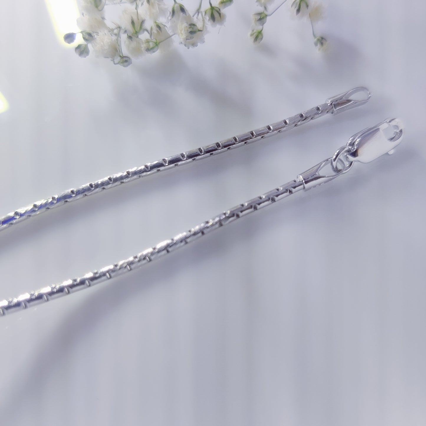 Elegant Glimmer Silver Chain