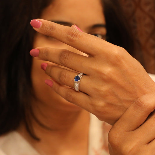 Solitaire Zircon Round Silver Ring