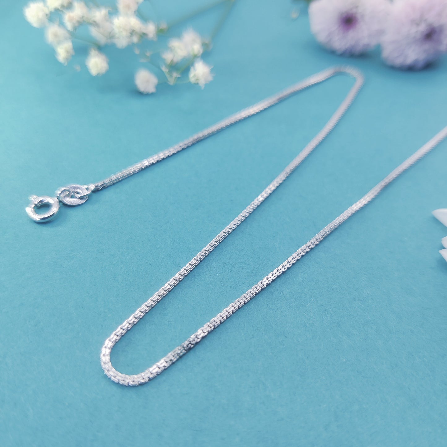 Radiant Strength Box Unisex Silver Chain