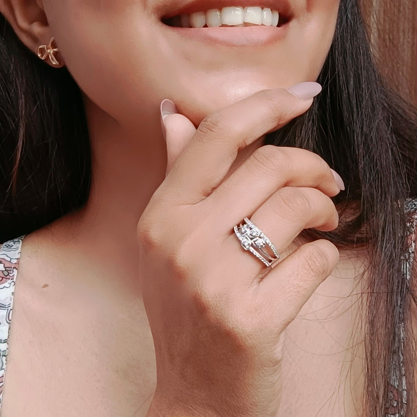 Frosted Leaf Symphony Ring