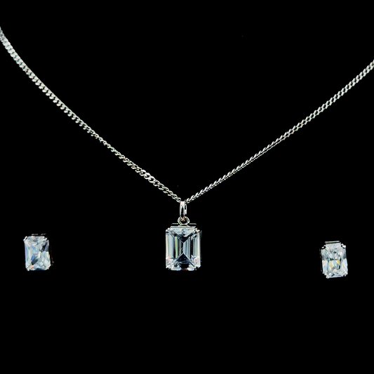Eyes on Ice Necklace Set