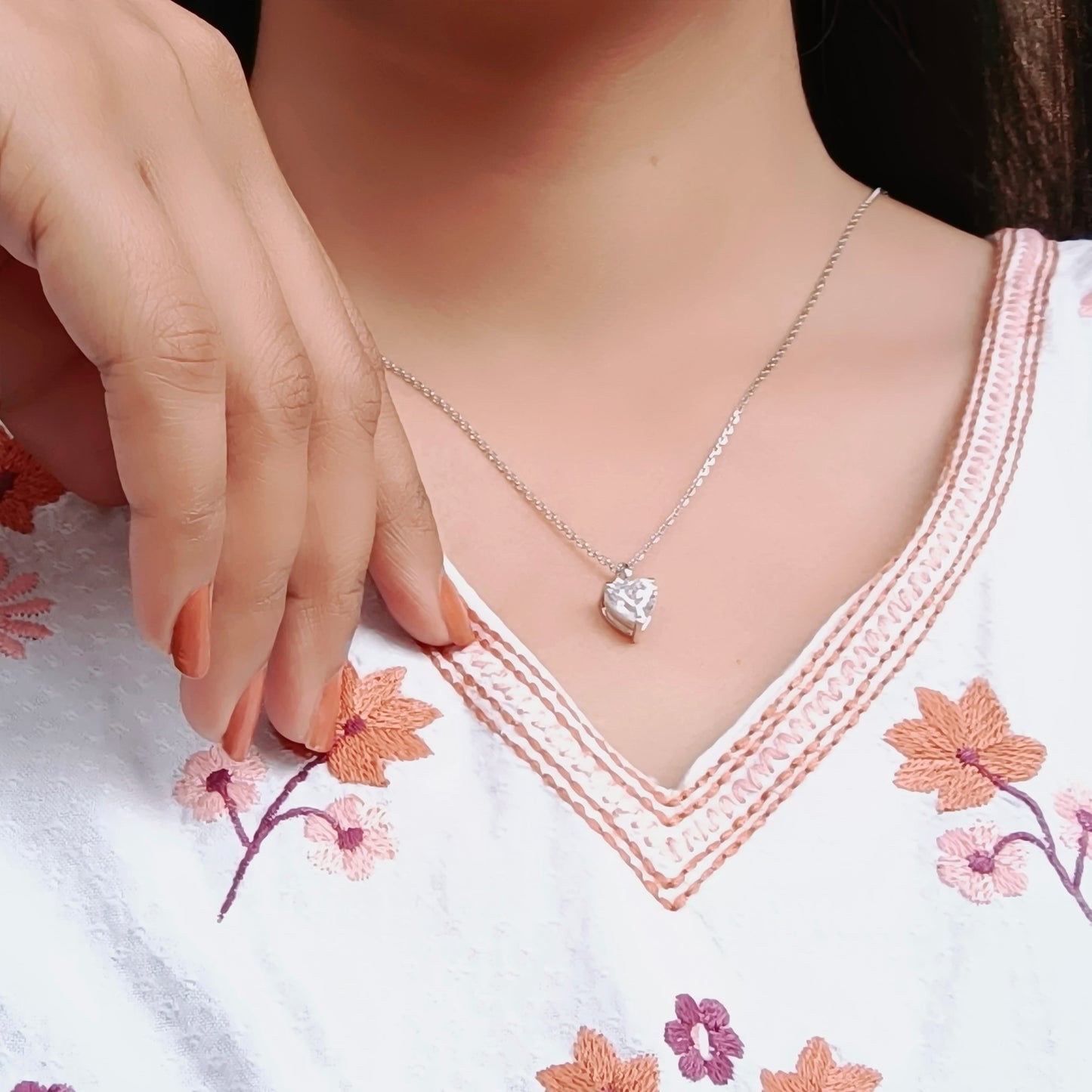 Heart On Loop Necklace Set