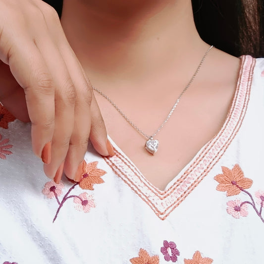 Heart On Loop Necklace Set