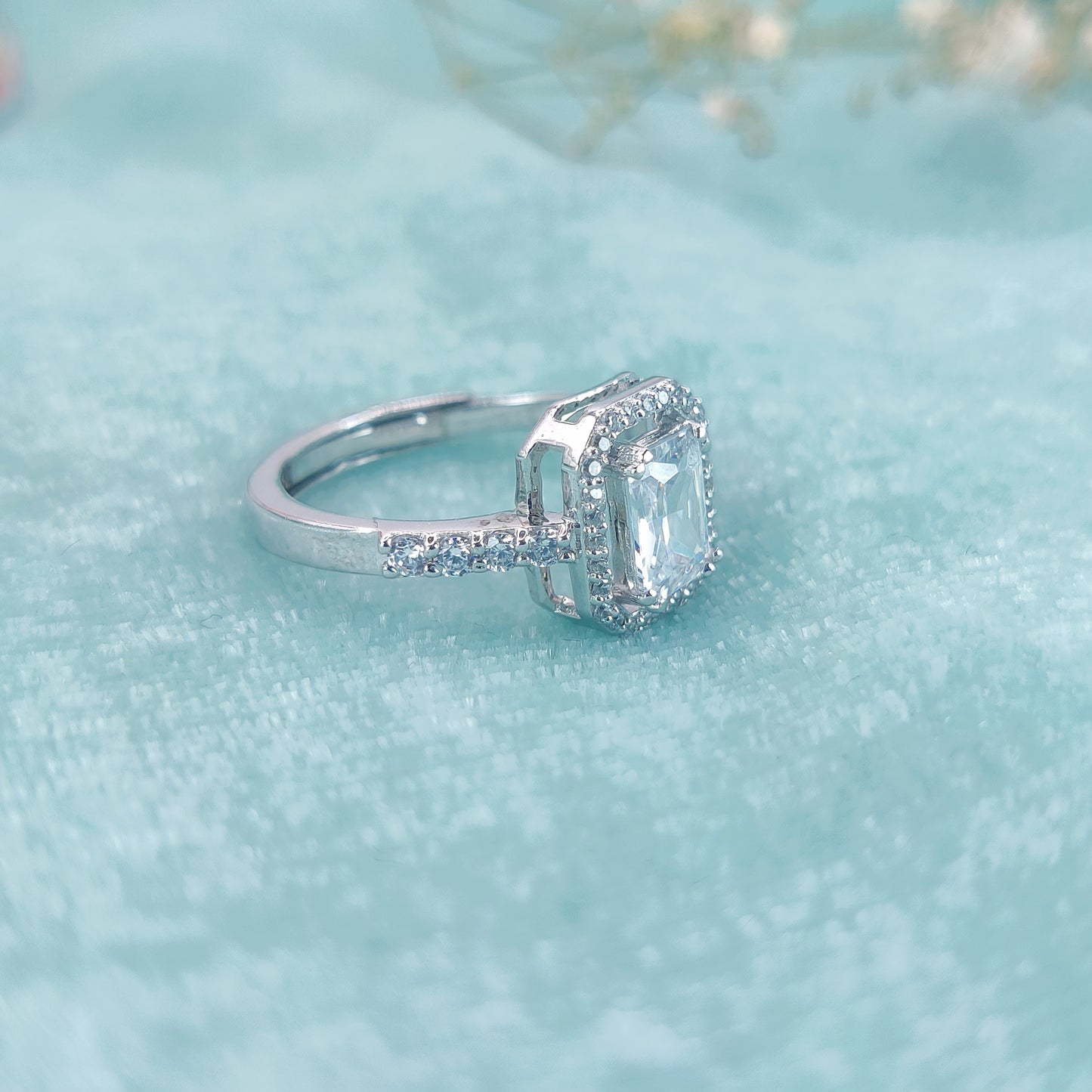Celestique Spark Solitaire Ring