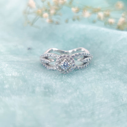 Criss Cross Crown Halo Ring