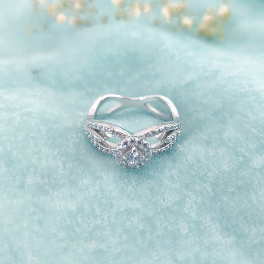 Criss Cross Crown Halo Ring
