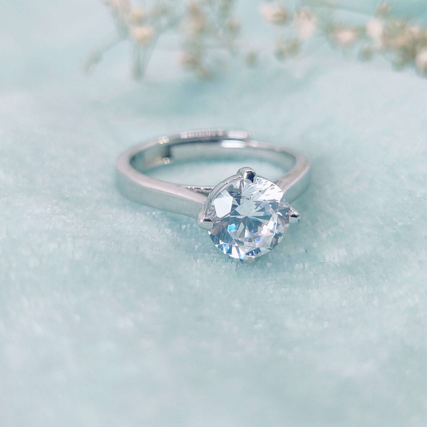 Classic Solitaire Glow Ring
