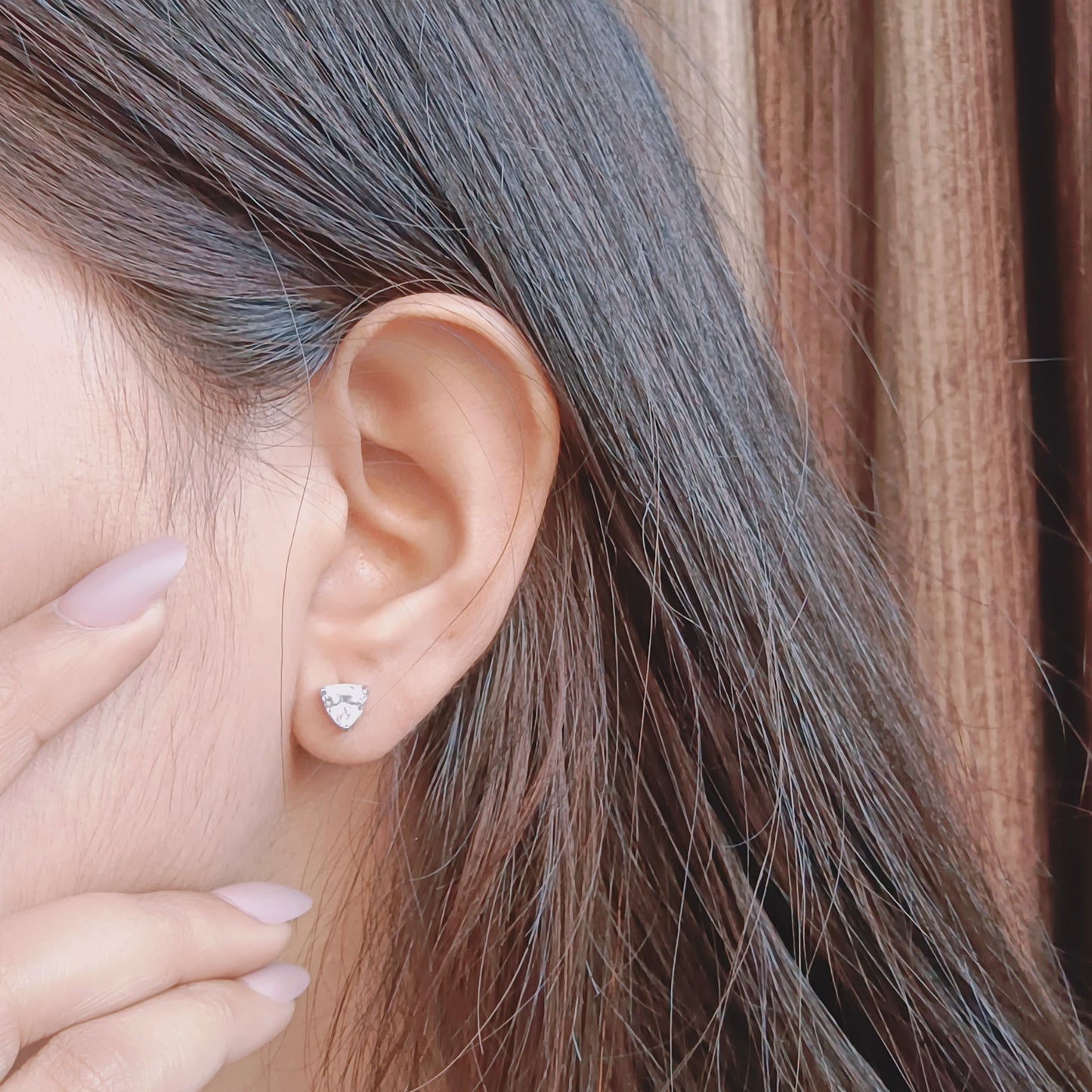 Glow Heart Stud Earrings