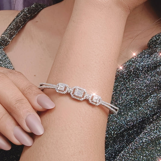 Timeless Grace Kada Bracelet