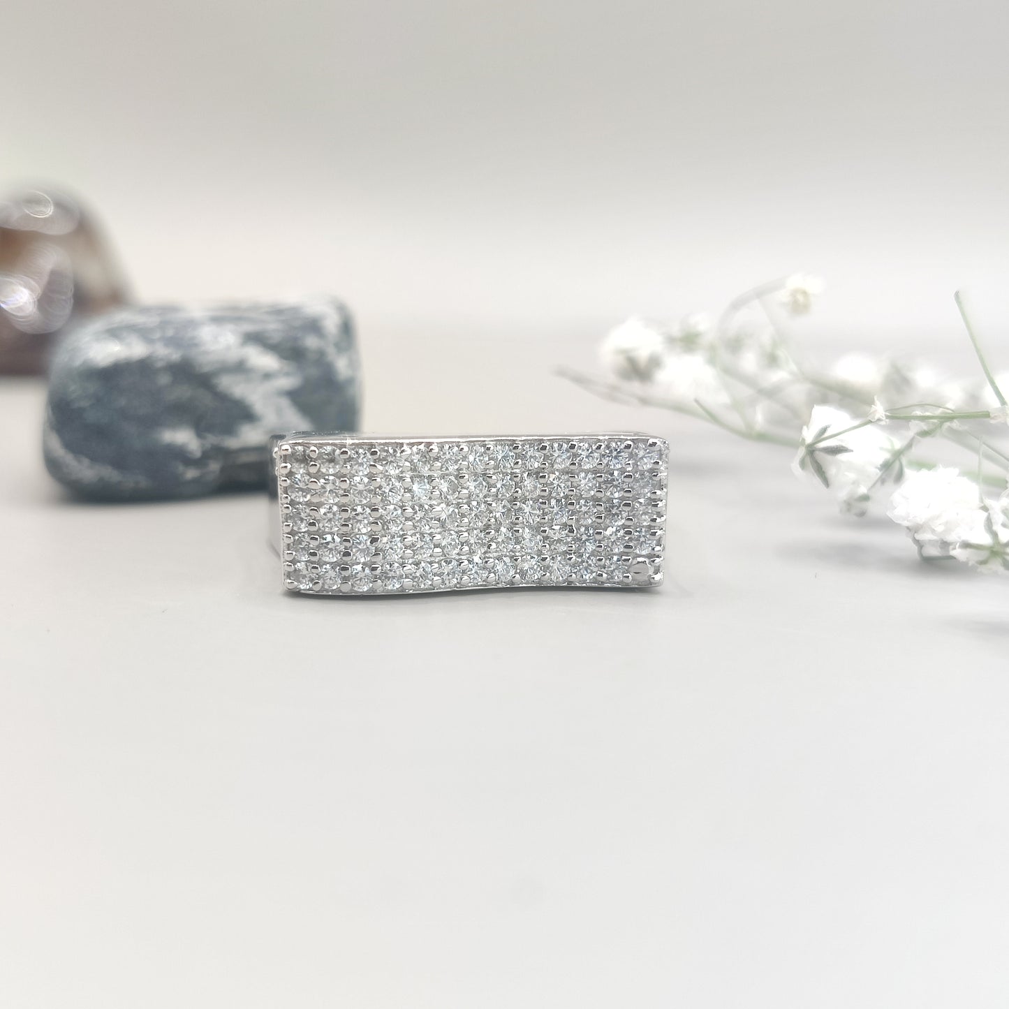 Curved Zirconia CZ-Engraving Silver Ring