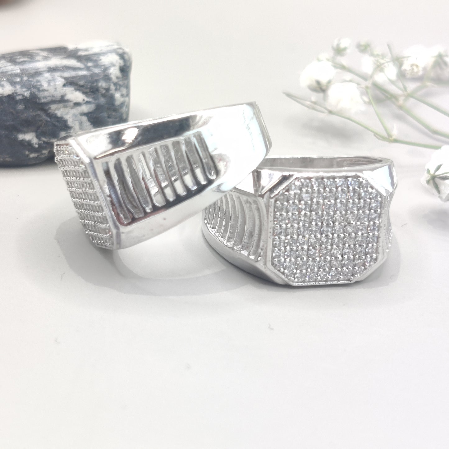 Charming Crosshatch Pattern Silver Ring