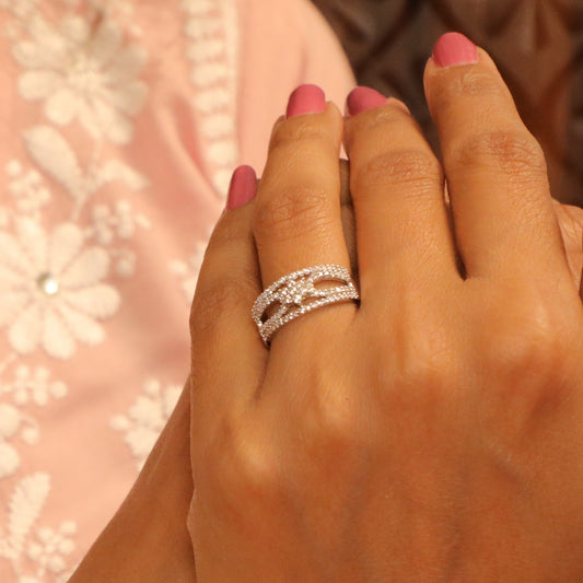 Linked Petals Elegance Silver Ring