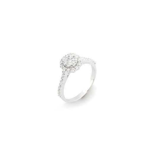Majestic Brilliance Sterling Silver Ring for Women - Radiant Design in Sterling Silver