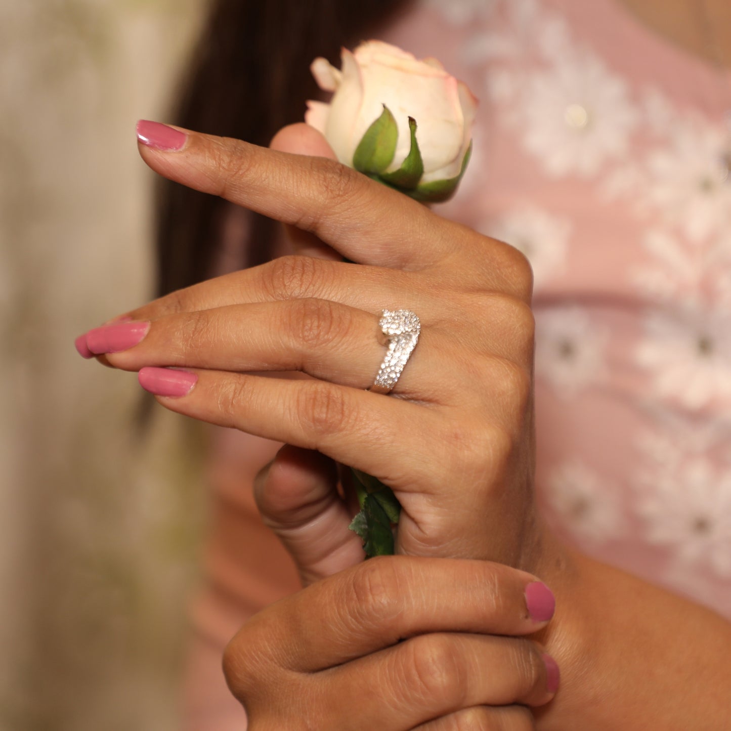 Sparkling Knot Endless Elegance Silver Ring