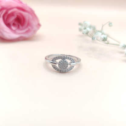 Elegant Spinner CZ Silver Ring - Captivating Solitaire Style