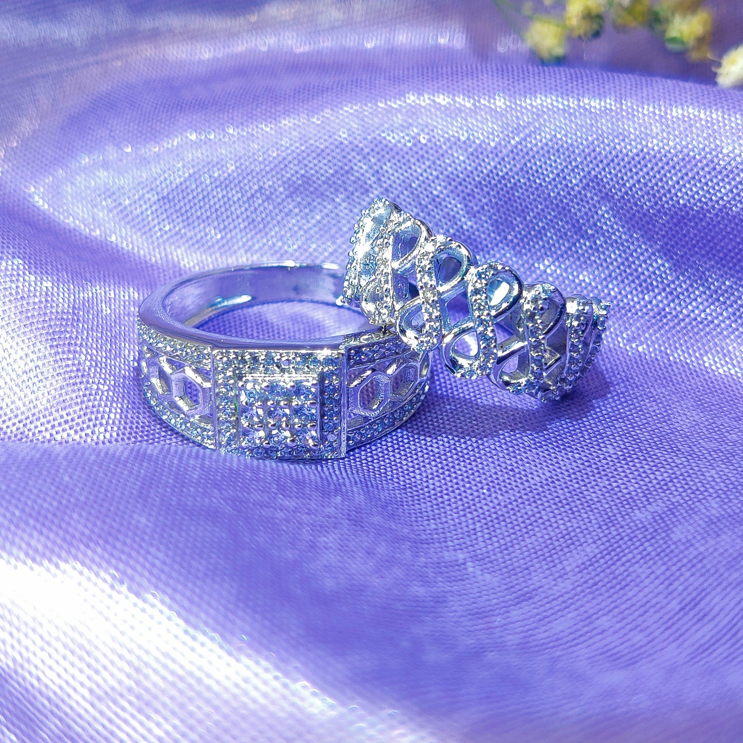 Infinite Bond Couple Rings