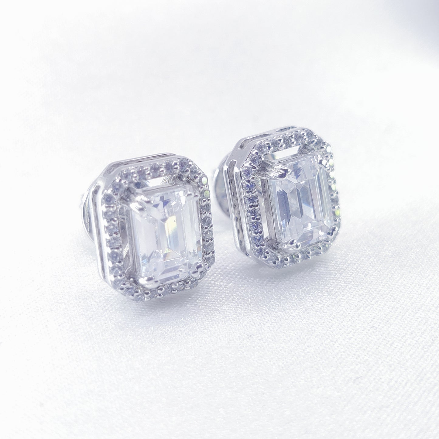 Imperial Glow Stud Earrings