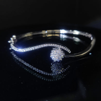 Twinkling Blossom Italian Bracelet