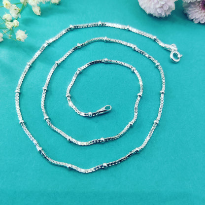 Radiant Sparkle Silver Chain