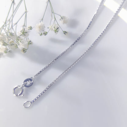 Eternal Glow Silver Chain