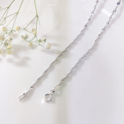 Twisting Grace Silver Chain