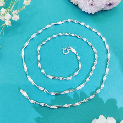 Twisting Grace Silver Chain