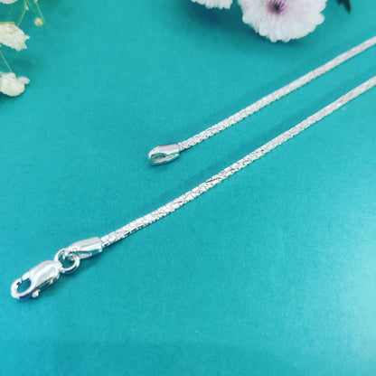 Radiant Twist Silver Chain