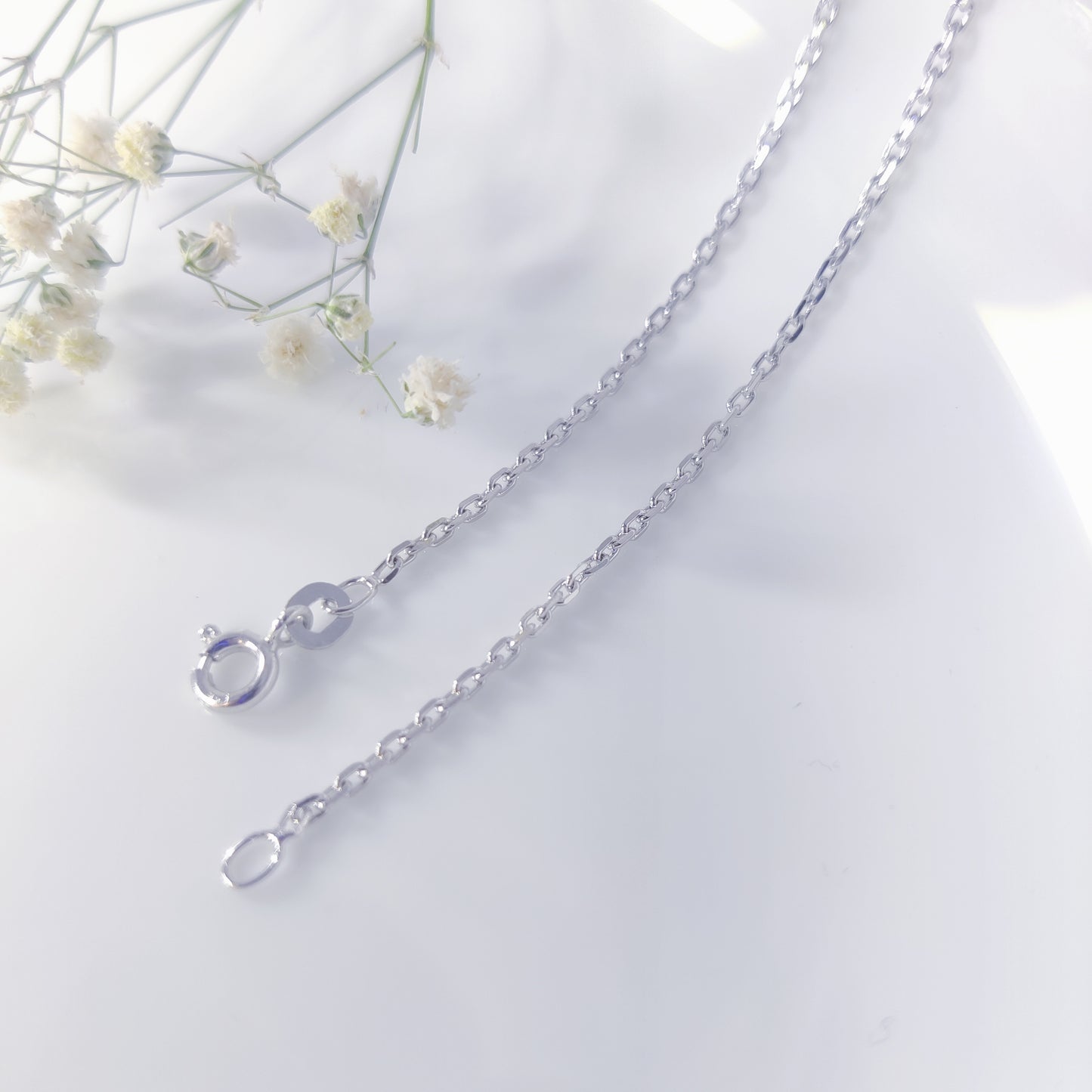 Minimal Luxe Paperclip Unisex Chain