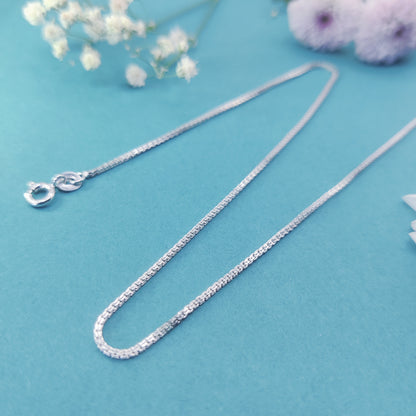 Radiant Strength Box Unisex Silver Chain