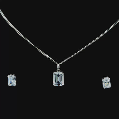 Eyes on Ice Necklace Set