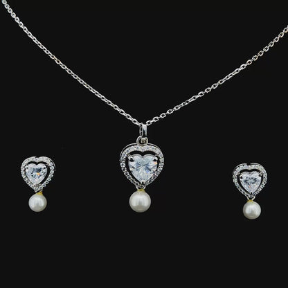 Heartfelt Radiance Necklace Set