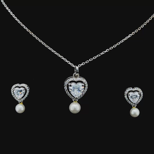Heartfelt Radiance Necklace Set