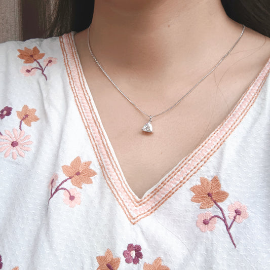 Flawless Edge Necklace Set