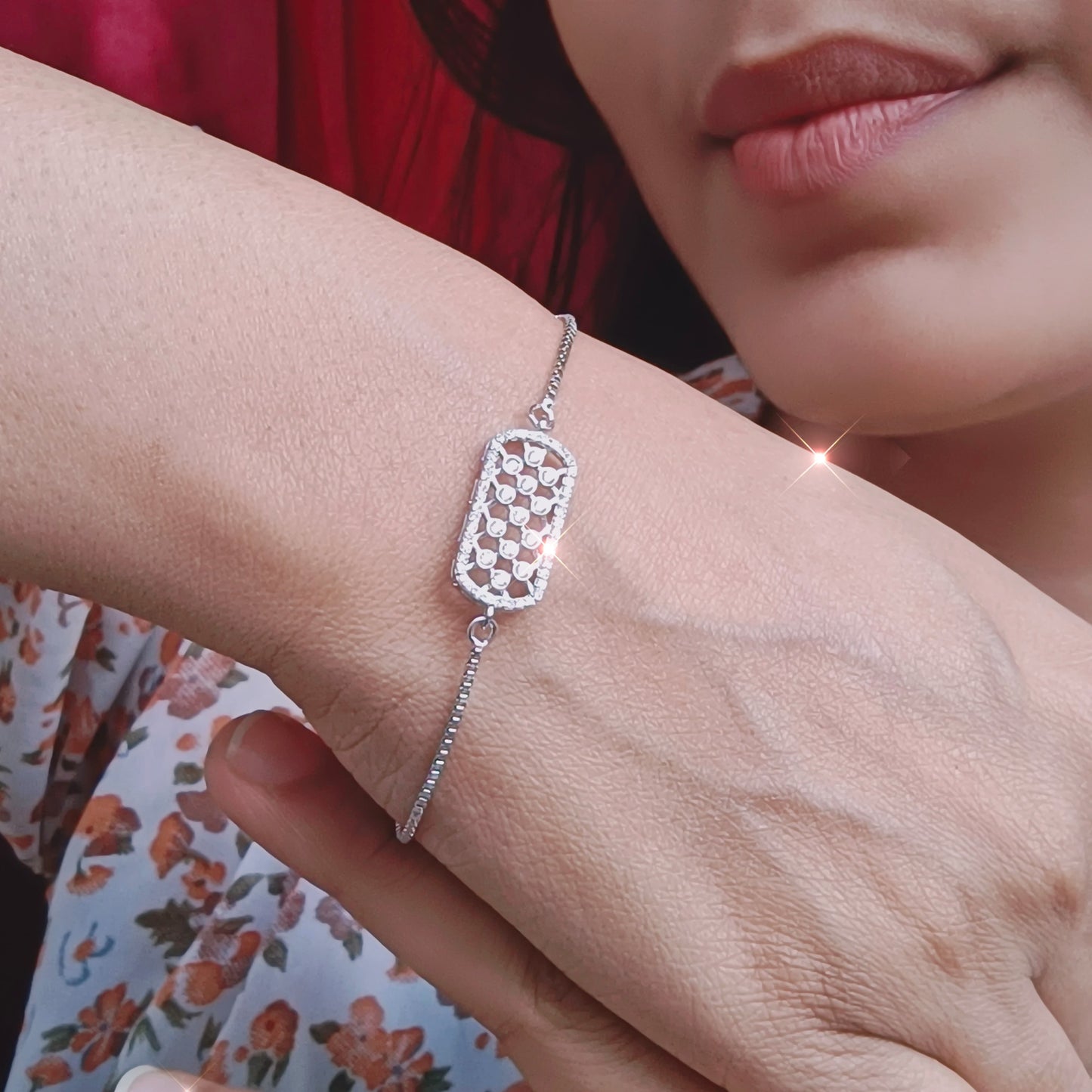 Whispers of Shine Chain Bracelet