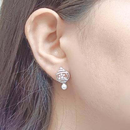 Pearl Whisper Bloom Necklace Set